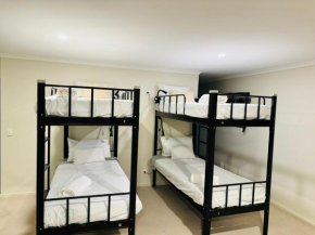 Aztec accomodation Belconnnen